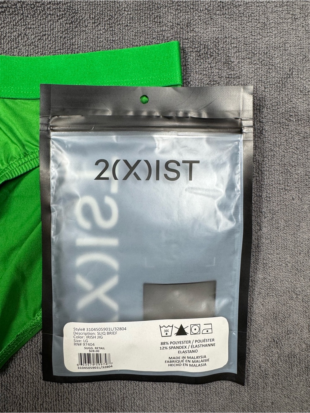 2xist Men’s Sliq Micro Bright Green Low-Rise Briefs - Picture 3 of 3